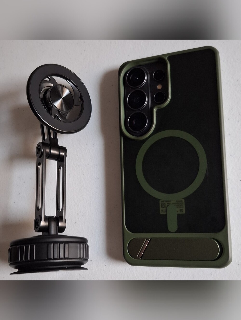 Adjustable and Rotating 360 Magnetic Suction Phone Mount - Picture 10 of 11